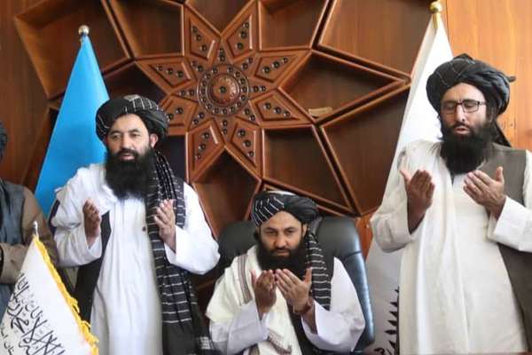 جبهه متحد مسئولیت حمله به دفتر والی طالبان در غور را بر عهده گرفت