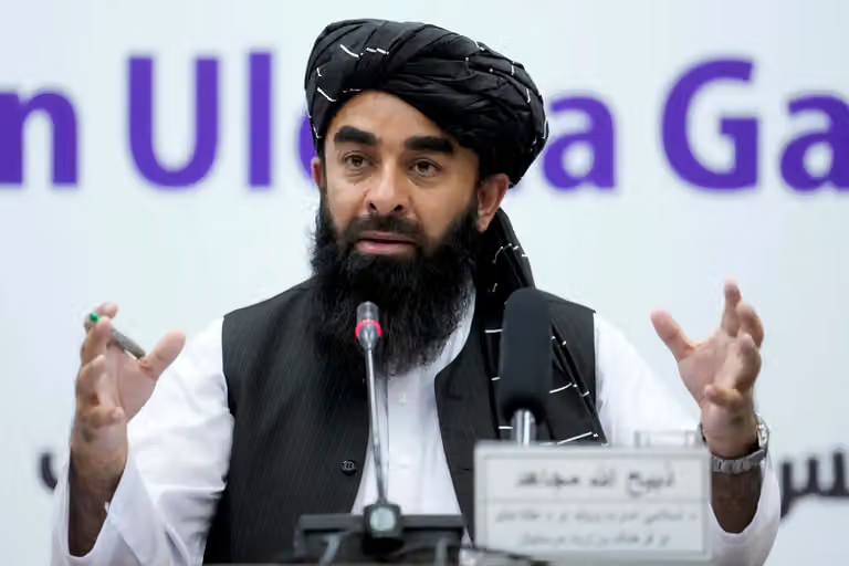 مجاهد: غواړو په افغانستان کې د امریکا سفارت بېرته پرانیستل شي 