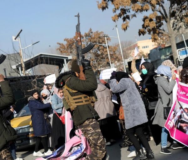 ائتلاف جنبش‌های زنان افغانستان: به رسمیت شناختن طالبان به اعتبار سازمان ملل آسیب می‌زند