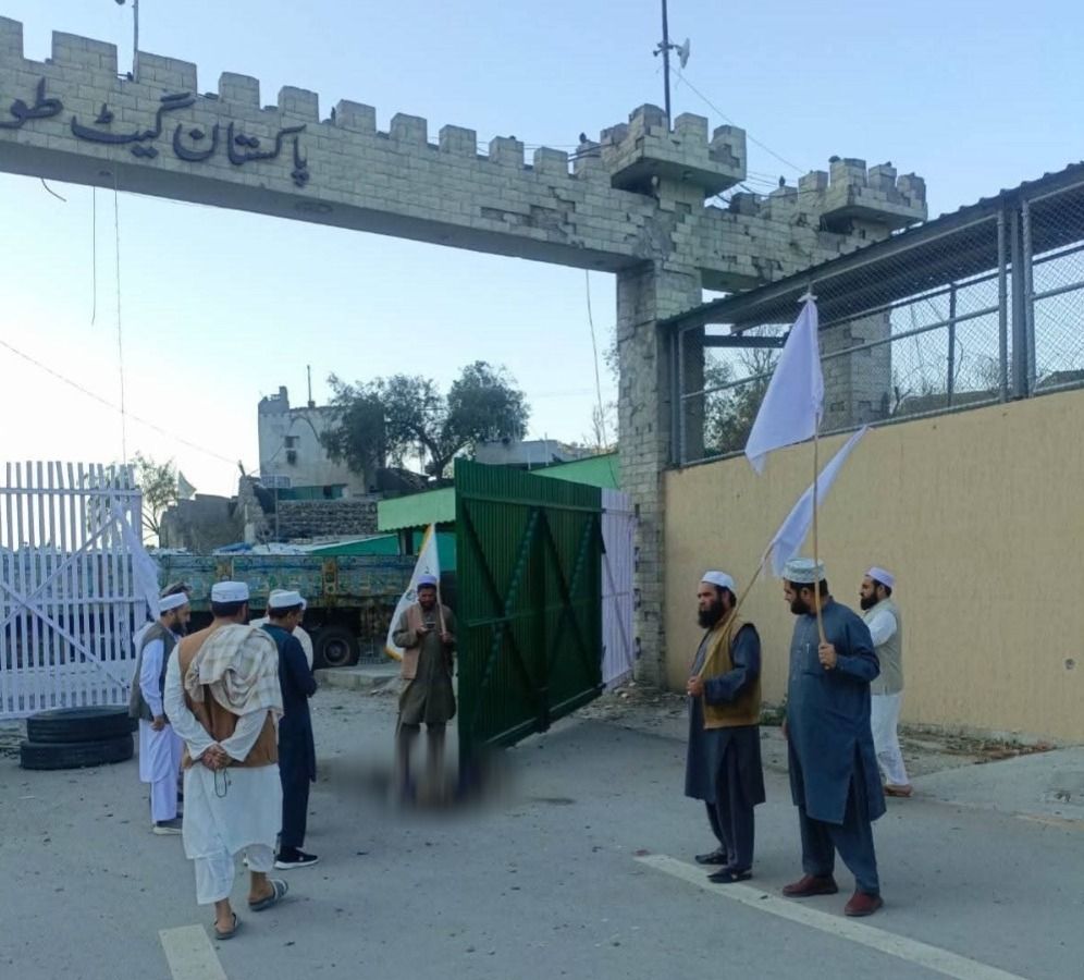 طالبان و پاکستان برای انتقال یک جسد در تورخم «آتش‌بس موقت» برقرار کردند