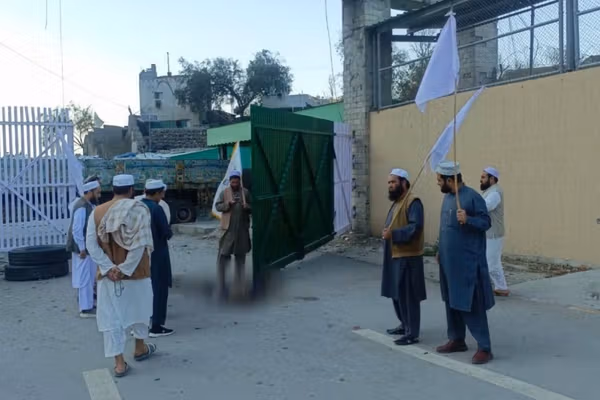 طالبان و پاکستان برای انتقال یک جسد در تورخم «آتشبس موقت» برقرار کردند