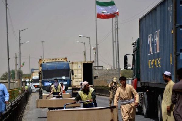 طالبان وايي د افغانستان او ايران ترمنځ د ورېښمو پله لاره پرانیستل شوه