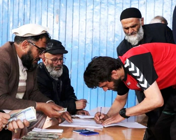 د افغانستان ملي لوبغاړي له يو کال وروسته خپله کلنۍ مرسته ترلاسه کوي