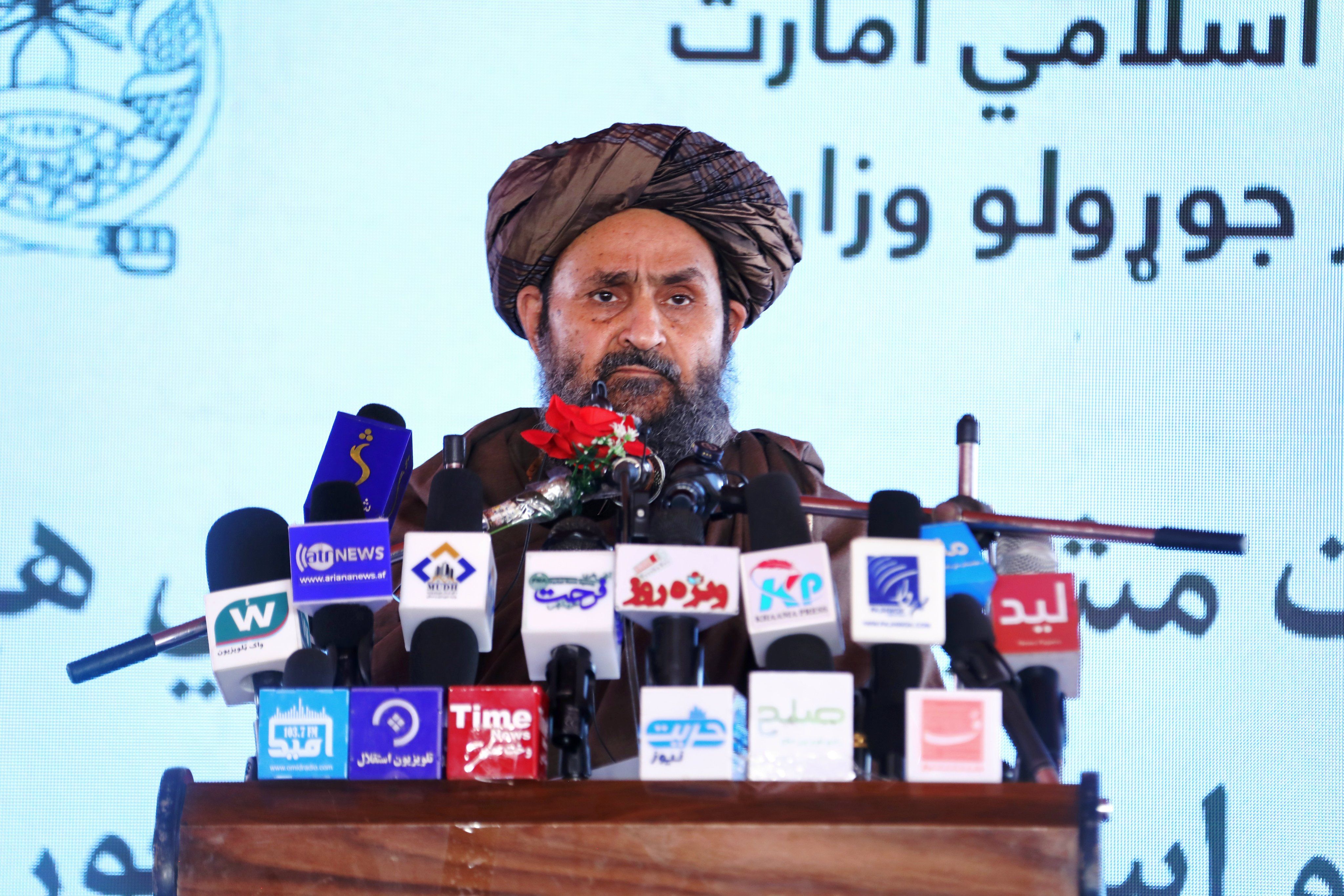 ملا برادر له هېوادونو نه له طالبانو سره د رسمي اړیکو په اډانه کې د تعامل غوښتنه کړې