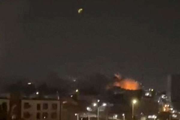 یمني وسلهوالو په سره سمندرګي کې د سعودي عربستان د تېلو پر بندرونو بریدونه کړي