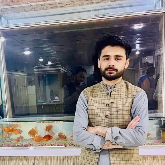 طالبانو په غزني کې د یوې سیمه‌ییزې راډیو مشر په درې میاشتني بند محکوم کړی