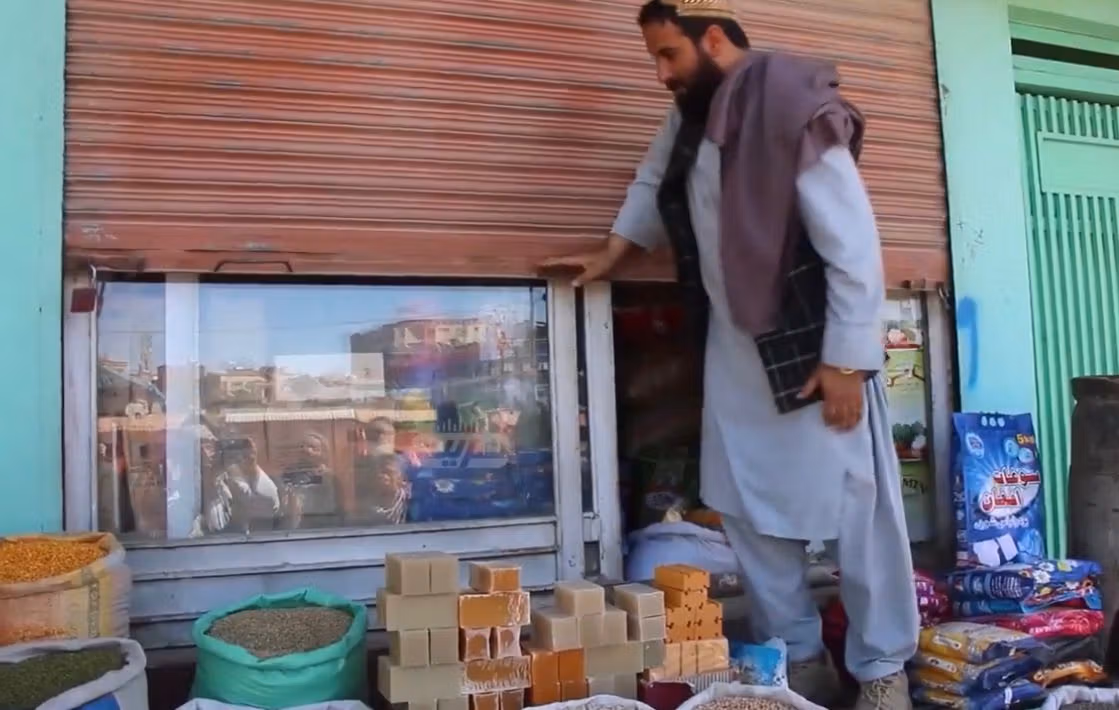 طالبانو په غزني، کابل، فراه او کندوز کې لسګونه سوداکریز مارکېټونه د «احتکار» له امله وتړل
