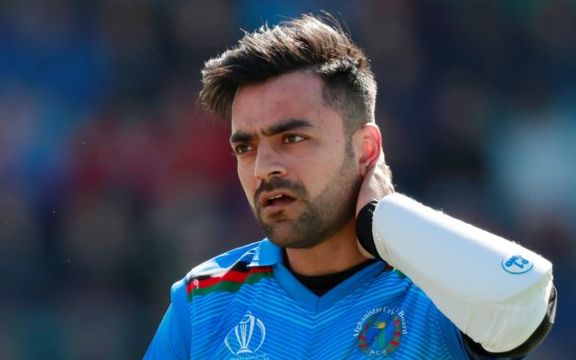 راشد خان به خاطر شکست در برابر پاکستان از مردم پوزش خواست