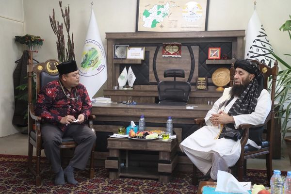 طالبانو او اندونیزیا د کرنیزو محصولاتو د صادراتو پر پیاوړو همکاریو خبرې وکړې