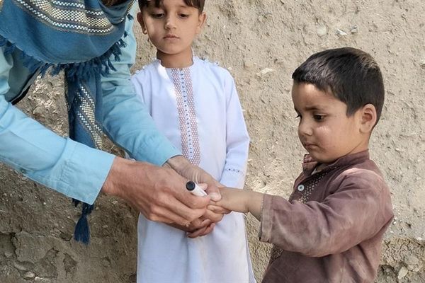 طالبانو په پکتیا کې د پولیو واکسین کمپاین ناڅاپي بند کړ