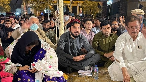 د منظور پښتین په مشرۍ د منیر شاکر د وژلو او د افغانانو د اېستلو په غبرګون کې غونډه کېږي