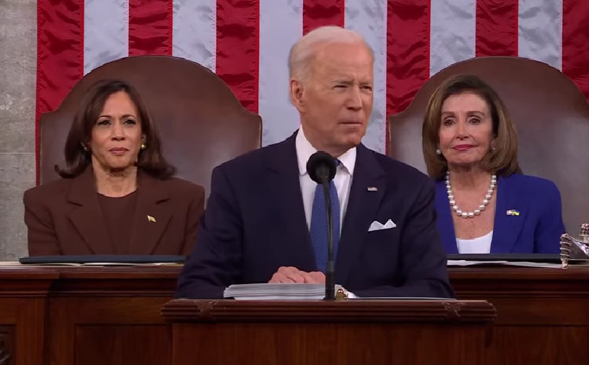 پس از انتقادات گسترده؛ سخنگوی کاخ سفید می‌گوید بایدن وقت نداشت به موضوع افغانستان بپردازد