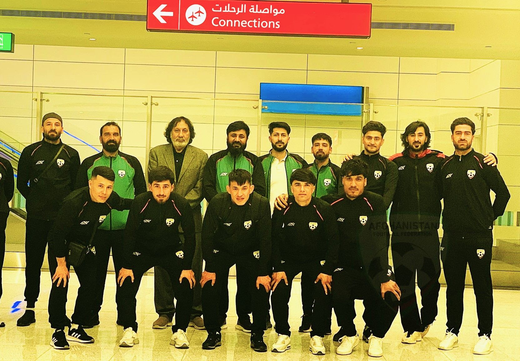 بازیکنان داخلی تیم ملی فوتبال افغانستان کابل را به مقصد عربستان سعودی ترک کردند
